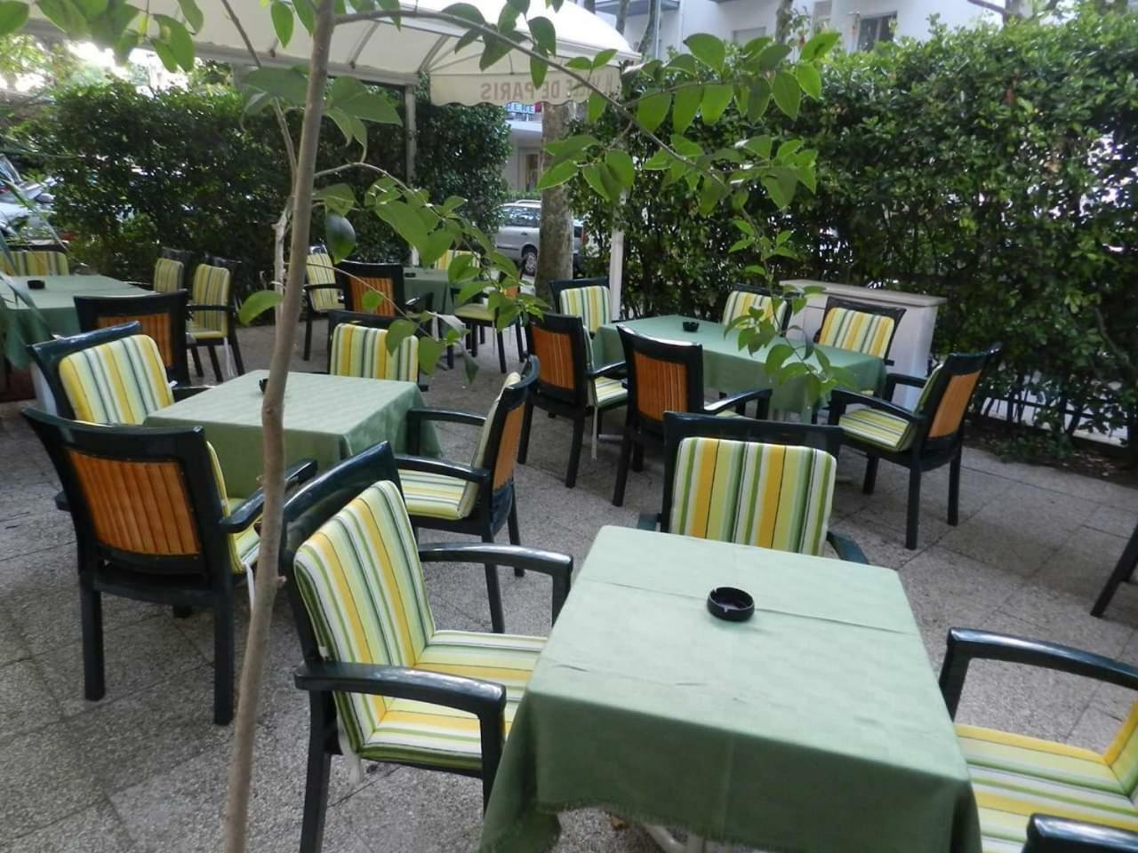 Hotel Ville De Paris 리치오네 외부 사진